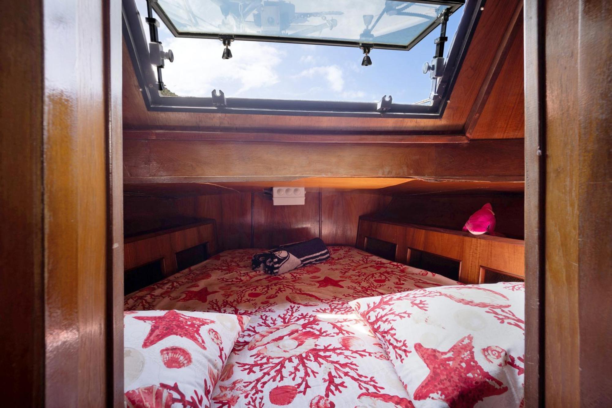 Aloha Jak'S Boat Алассио Экстерьер фото