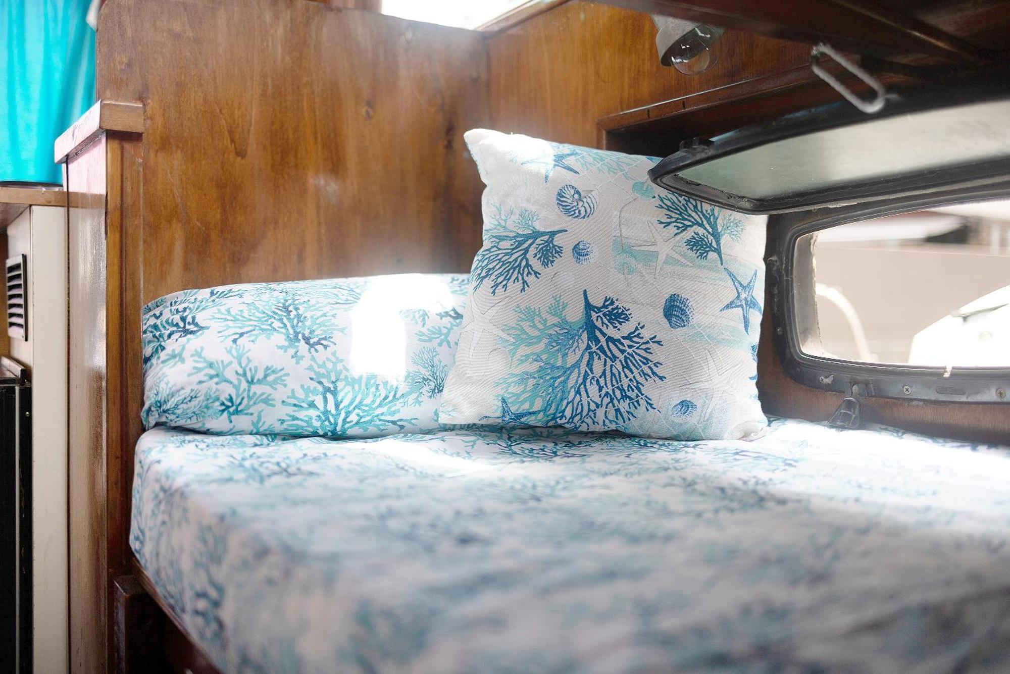 Aloha Jak'S Boat Алассио Экстерьер фото